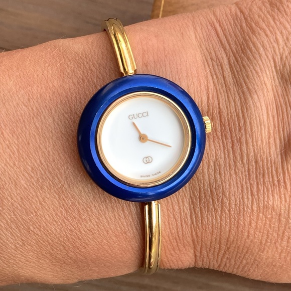 Ladies Gucci watch with interchangeable bezels🌸🌼 - Picture 13 of 14